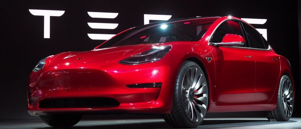 Nová Tesla Model 3 šokuje aj samotného Muska, hodnota predobjednávok už prevýšila 10 miliárd dolárov