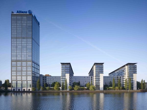 Výplata poistiek za škodu v Allianz poskočila o 30 percent