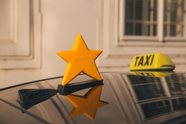 AKTUÁLNE: Na Slovensko prichádza aplikácia Liftago Taxi, Hopin zo strachu vyťahuje zákerné zbrane!