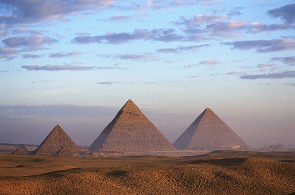 Po 4600 rokoch môžeme vďaka novej technológii konečne nazrieť dovnútra egyptských pyramíd